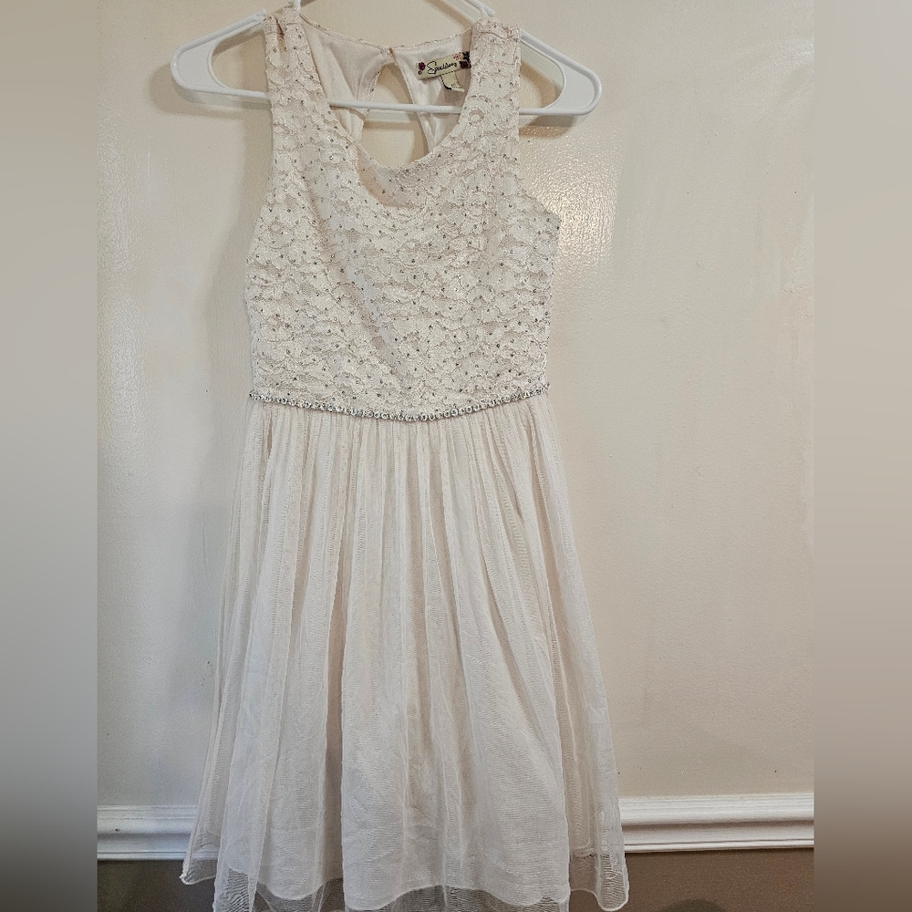 Size 16 Speechless dress